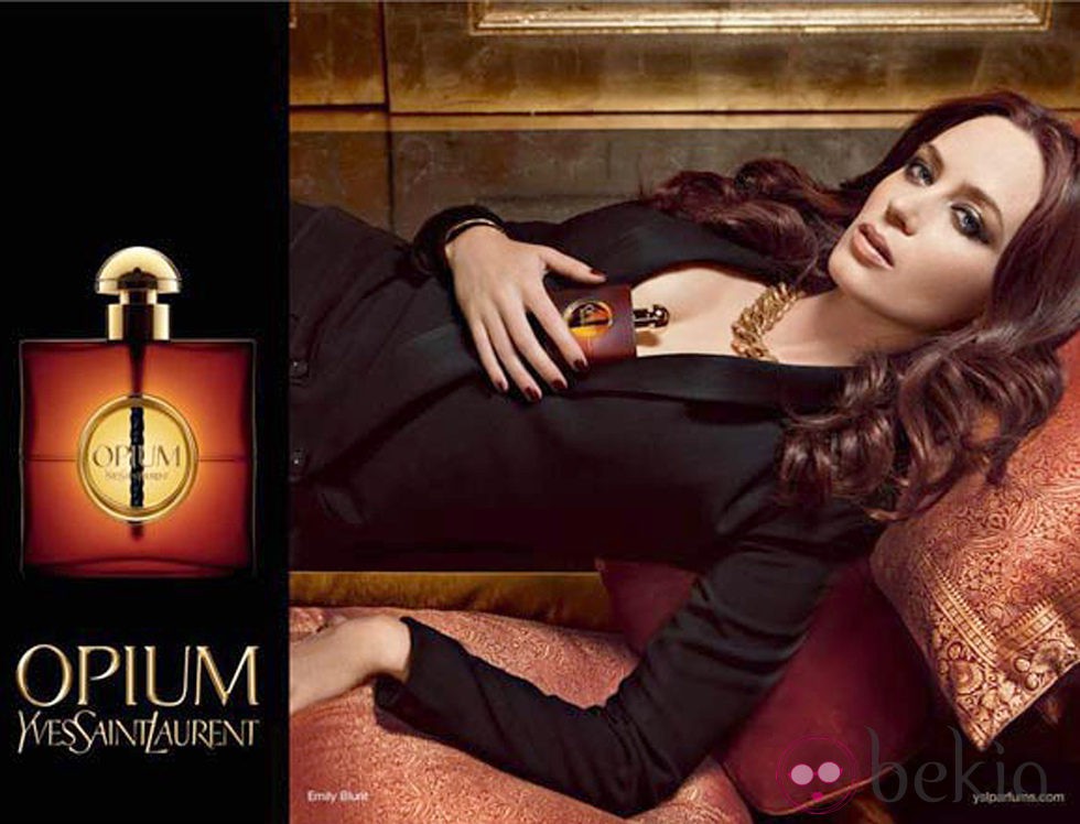 Emily Blunt como imagen del perfume 'Opium' de Yves Saint Laurent