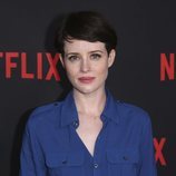 Claire Foy con el pelo corto en la promoción de 'La corona' patrocinada por Netflix 2018