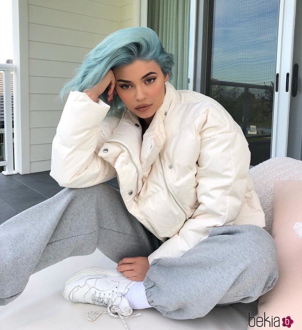 Kylie Jenner estrena 2019 con una melena azul