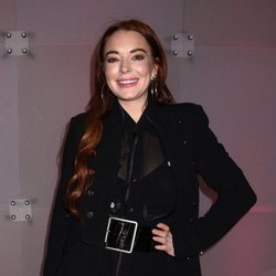 Lindsay Lohan se pasa con el colorete en la fiesta de Nochevieja 2018
