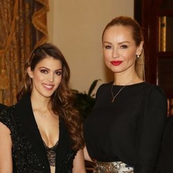 Iris Mittenere y Adriana Karembeu en el evento de Top Model Belgium