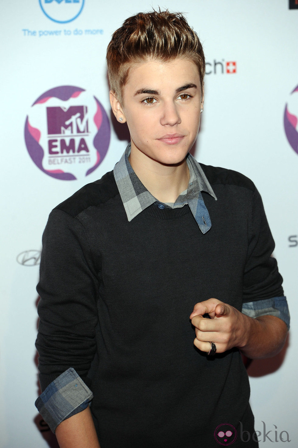 Justin Bieber con pelo corto y flequillo de punta