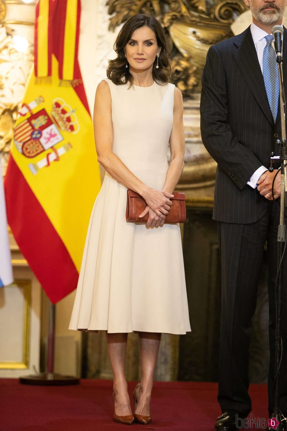 La Reina Letizia con un beauty natural y elegante