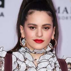 Rosalía durante los Billboard Latin Music Awards 2019 con su primer look