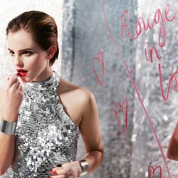 Emma Watson posa para la campaña 'Rouge in Love' de Lancôme