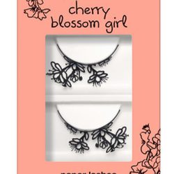 Pestañas postizas de la colección 'Cherry Blossom Girl' de Essence