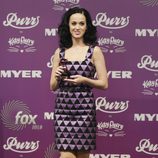 Katy Perry con el pelo ondulado