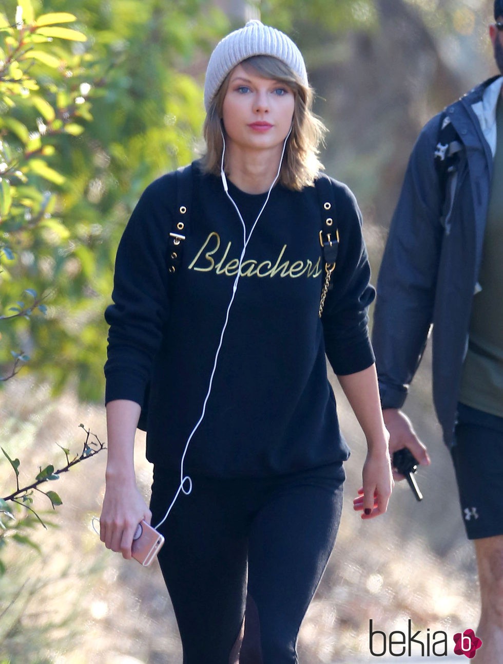 Taylor Swift, cara recién lavada para disfrutar de un paseo