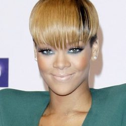 Rihanna en los Echo Awards en 2010