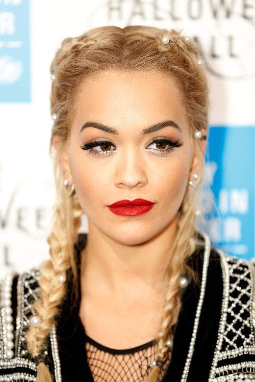 Rita Ora en 2015 UNICEF Halloween Ball