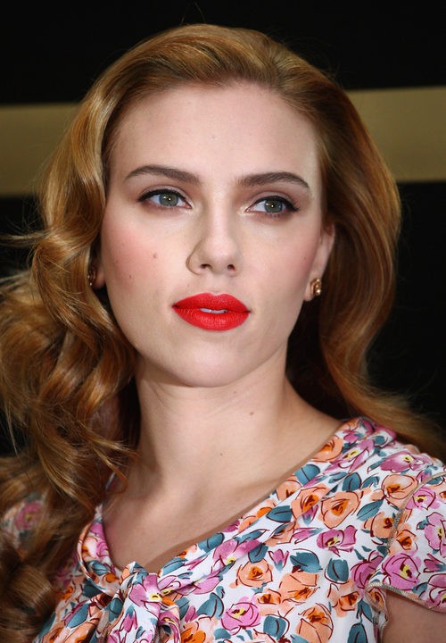 Scarlett Johansson en  2009 Dolce & Gabbana: The Make Up