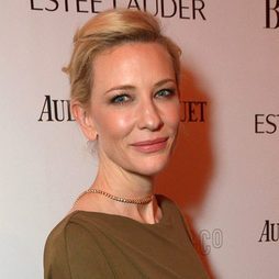 Cate Blanchett, experta en maquillaje