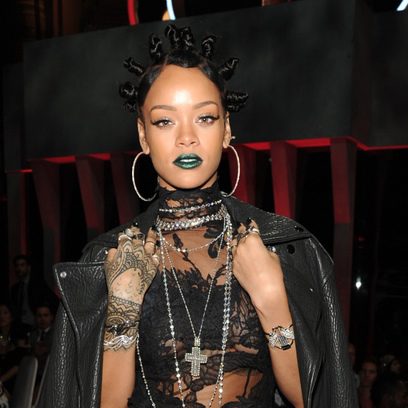Los labios góticos de Rihanna