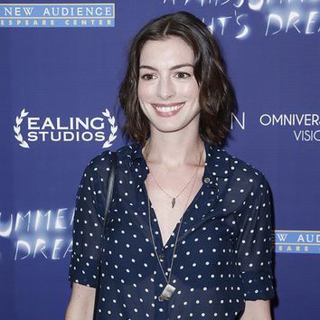 La súper sonrisa de Anne Hathaway