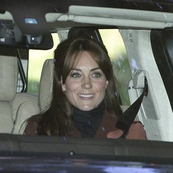 Kate Middleton apuesta por el flequillo abierto
