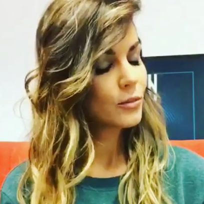Lara Álvarez se tiñe la melena
