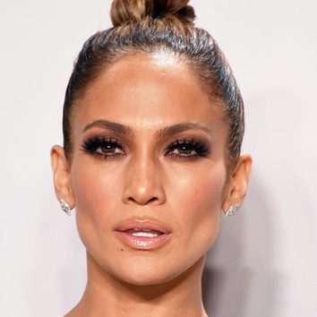 Jennifer Lopez se pasa con el gloss