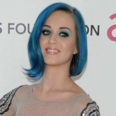 Katy Perry feliz en su nube azul