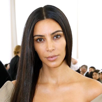 El look no makeup de Kim Kardashian en el desfile de Balenciaga