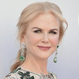 Nicole Kidman opta por una elegante coleta