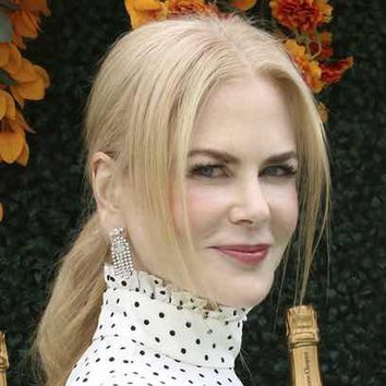 Nicole Kidman apuesta por la coleta baja con volumen