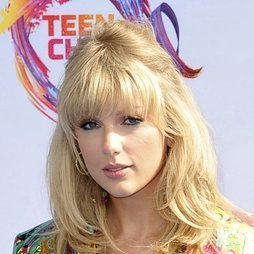 Taylor Swift vuelve a los 70 en California