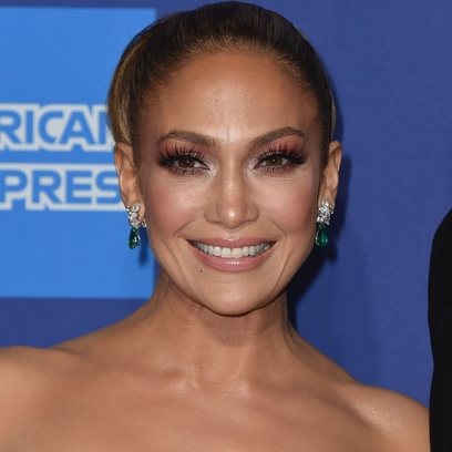 Jennifer Lopez abusa de pestañas postizas