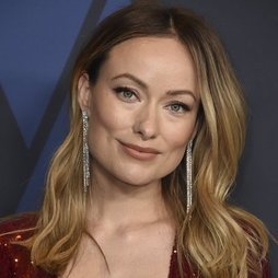 Olivia Wilde, dulce y natural conquista los Governors Balls